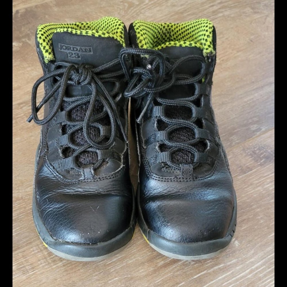 Little kids jordan 10